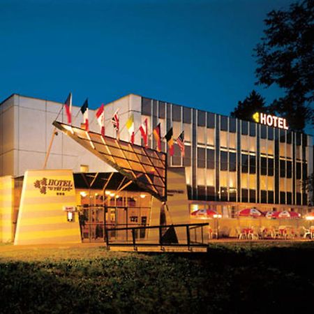 Hotel U Tri Lvu Ceske Budejovice Esterno foto