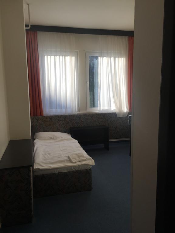 Hotel U Tri Lvu Ceske Budejovice Esterno foto