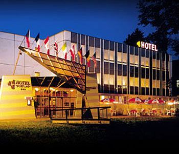 Hotel U Tri Lvu Ceske Budejovice Esterno foto